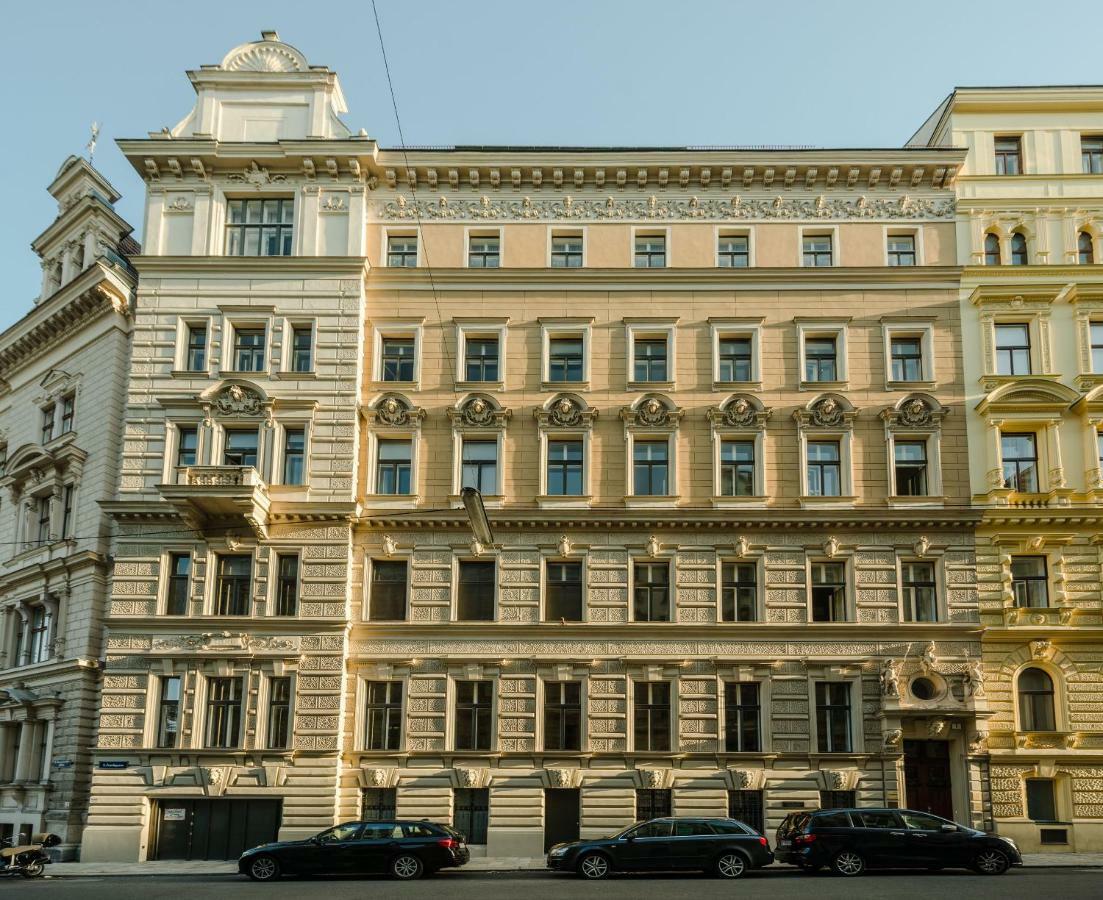 Roosevelt Stadthaus Виена Екстериор снимка